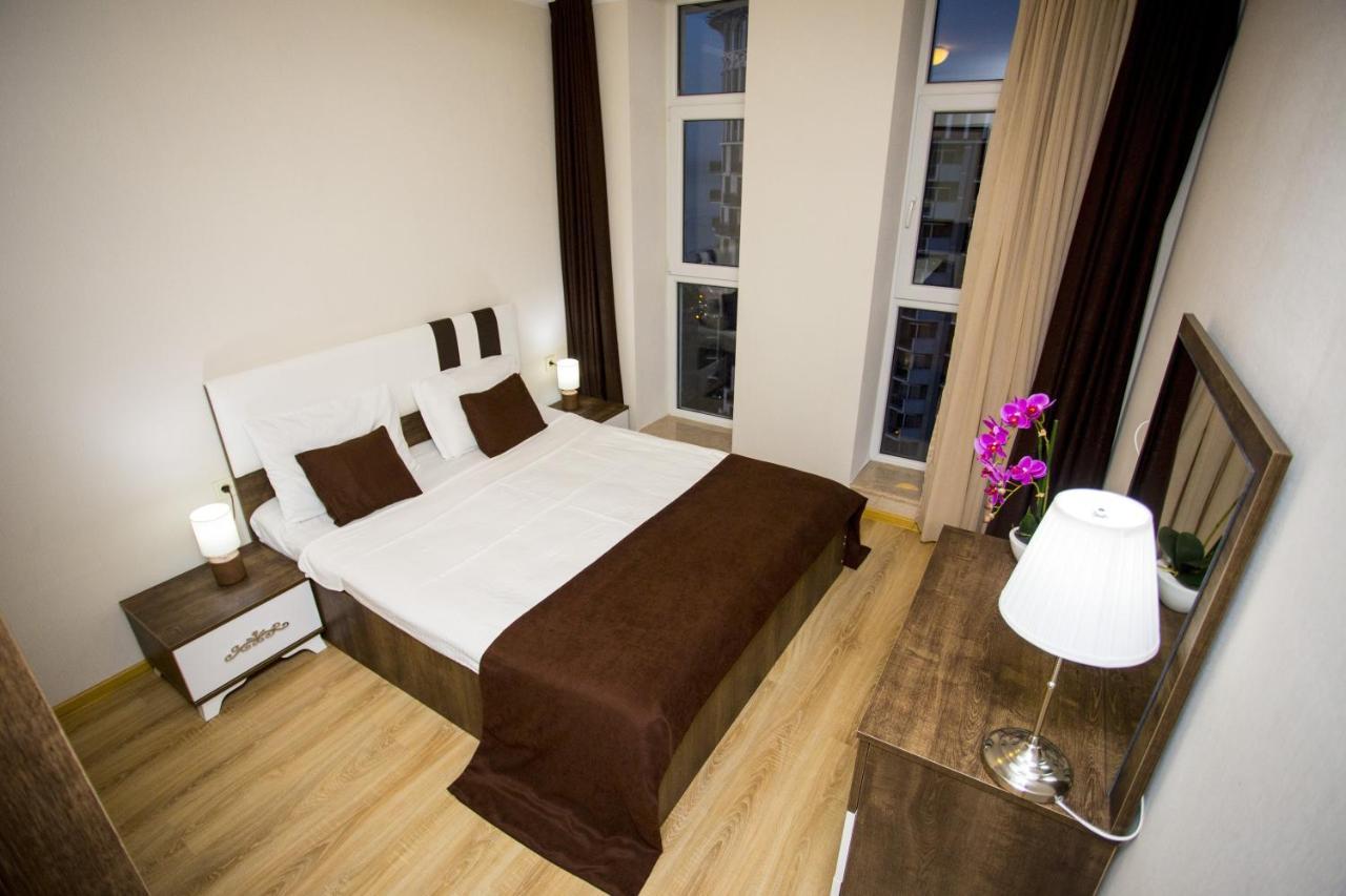 Lux Apartment Batumi Exterior foto