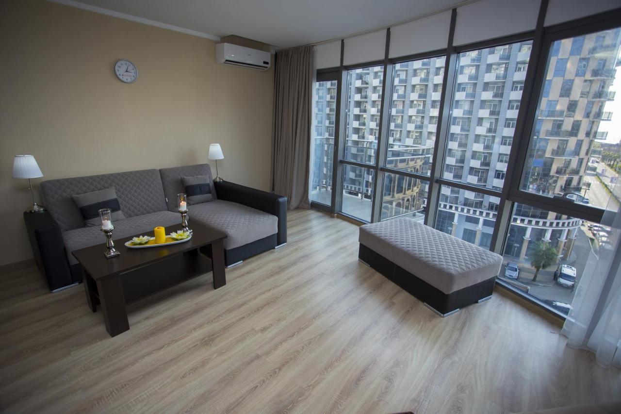 Lux Apartment Batumi Exterior foto