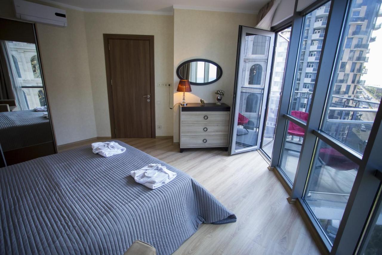 Lux Apartment Batumi Exterior foto
