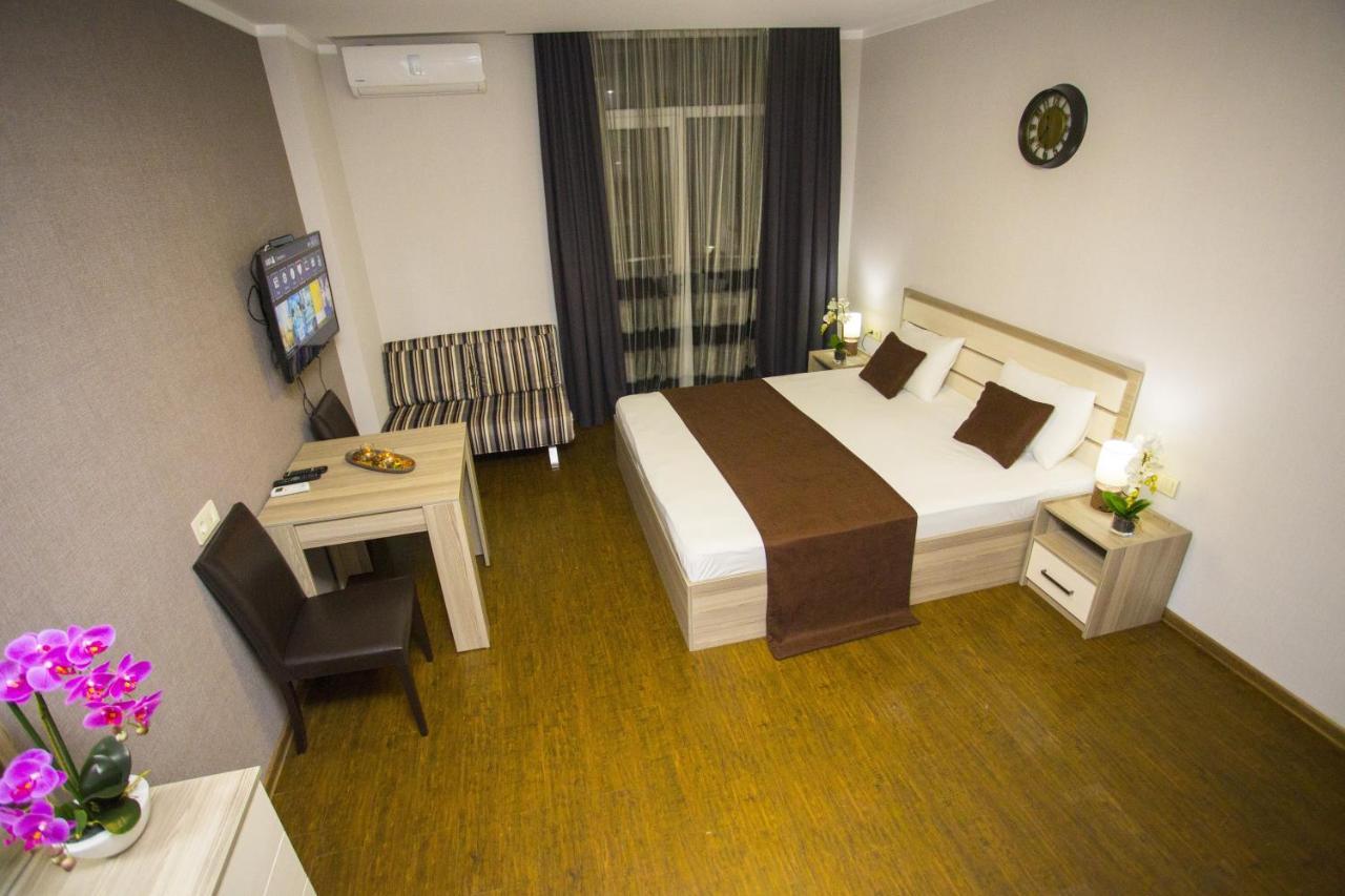Lux Apartment Batumi Exterior foto